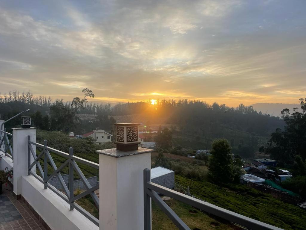 Orchard Valley View Ooty Bagian luar foto