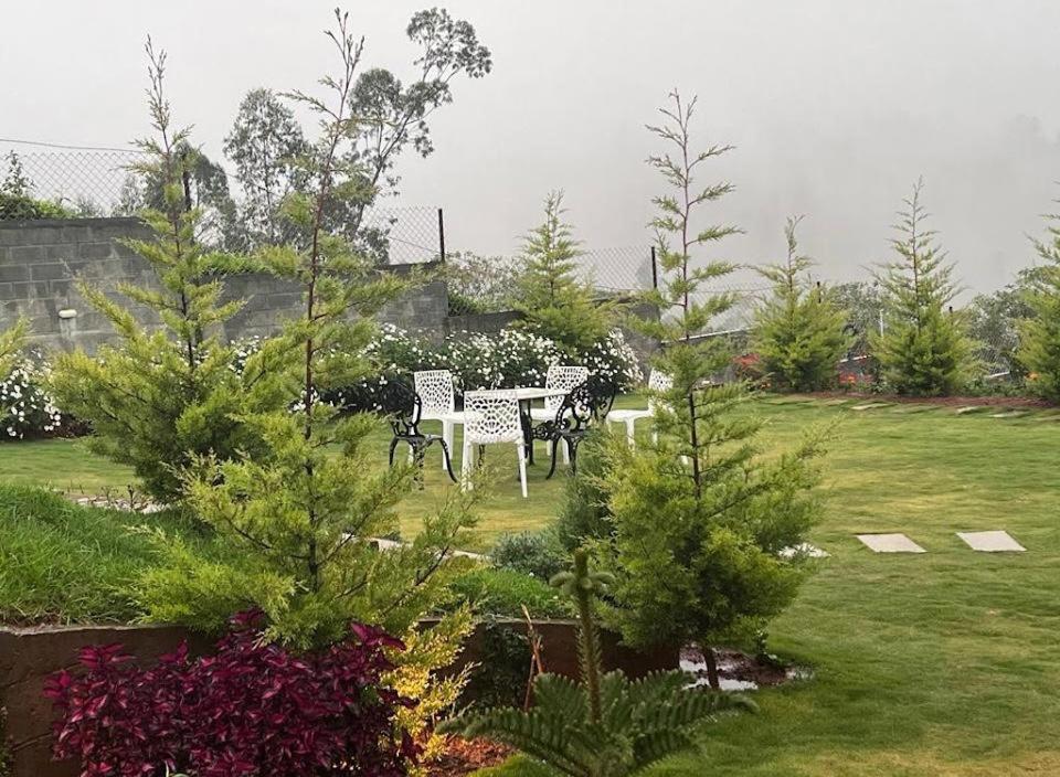 Orchard Valley View Ooty Bagian luar foto